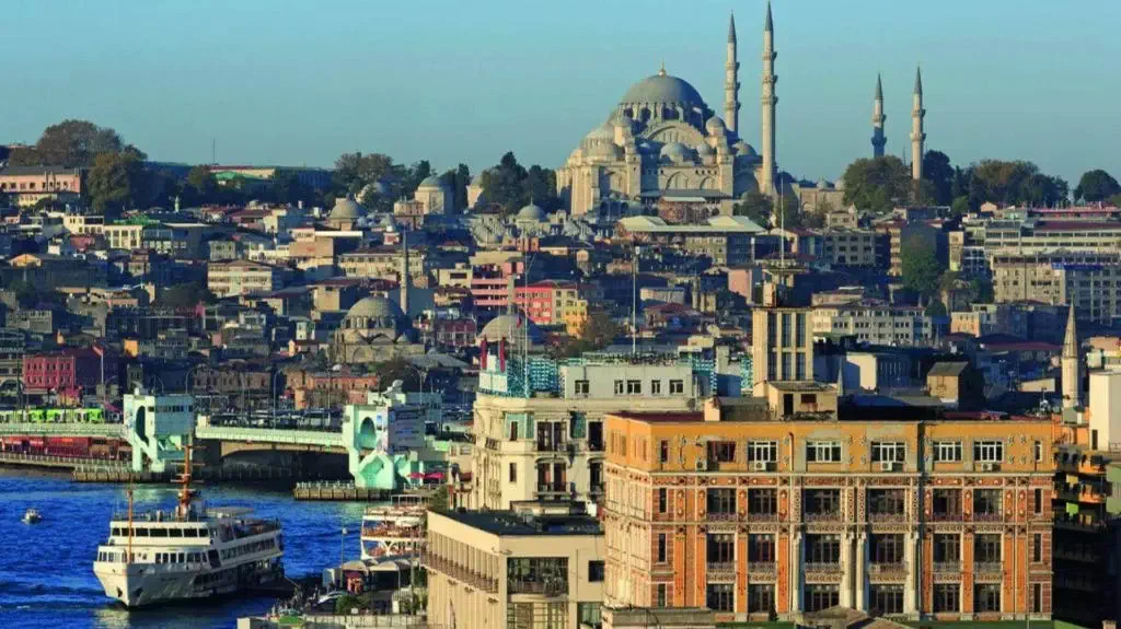 خیابان های رنگارنگ کاراکوی استانبول