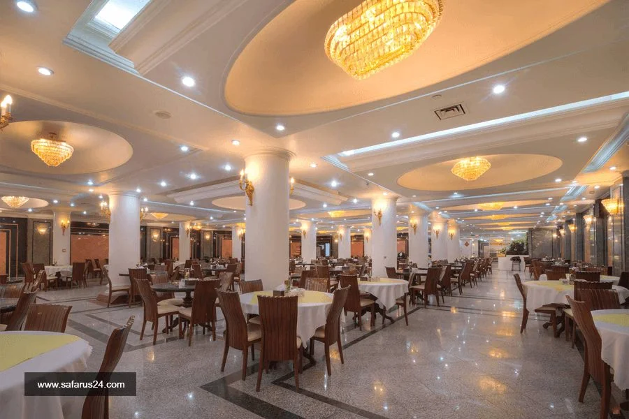 رستوران و غذاخوری‌ها در تور مشهد هتل بین‌المللی قصر